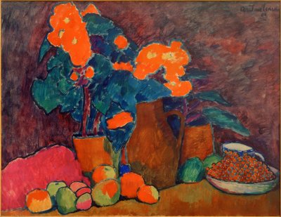 Naturaleza muerta con flores, frutas y botella de Alexej von Jawlensky