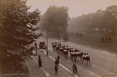 Rotten Row, Hyde Park, Londres de English Photographer