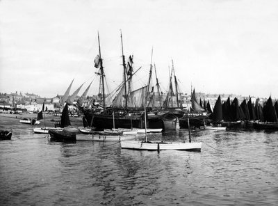 Puerto de St Ives, c.1880-99 de English Photographer