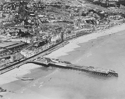 El Muelle, Hastings, c.1925 de English Photographer