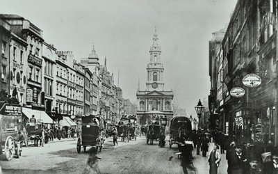 The Strand, 1897 de English Photographer