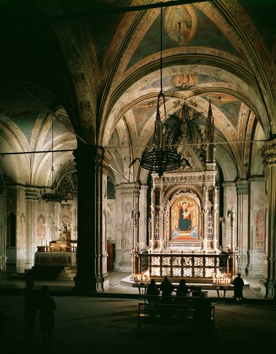 Vista interior de la iglesia de Italian School