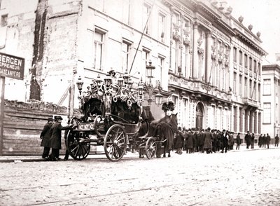 Carroza fúnebre tirada por caballos, Amberes, 1898 de James Batkin