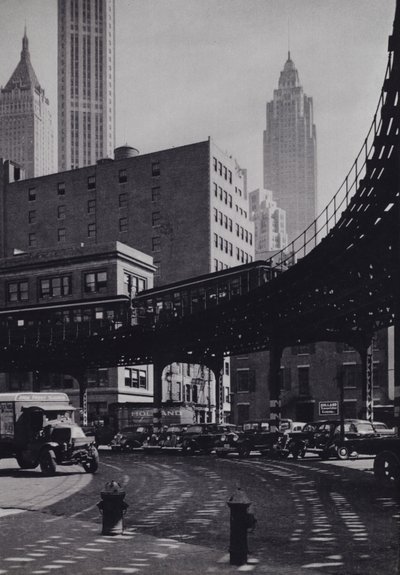 Manhattan: Coenties Slip, ferrocarril elevado (foto en b/n) de Mario Bucovich