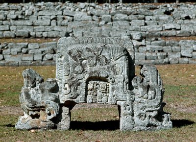 Vista del altar, siglo VII-VIII d.C. de Mayan