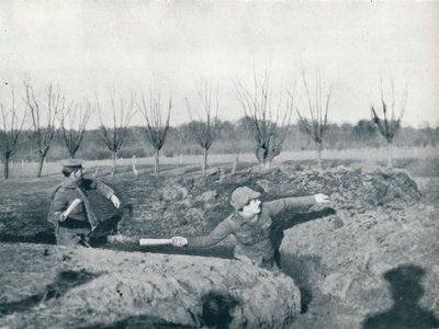 Soldados británicos practicando lanzamiento de granadas de mano de Unbekannt