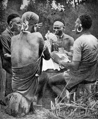 Hombres keniatas jugando a las cartas, 1922 de Unbekannt