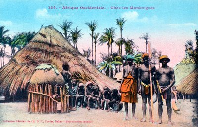 Pueblo de Mankaigne, África Occidental, siglo XX de Unbekannt