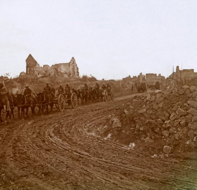 Soldados Montados, Somme, norte de Francia, c.1914-c.1918 de Unbekannt