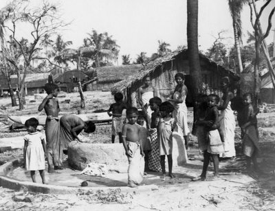 Escena de aldea, Trincomalee, Ceilán, 1945 de Unbekannt