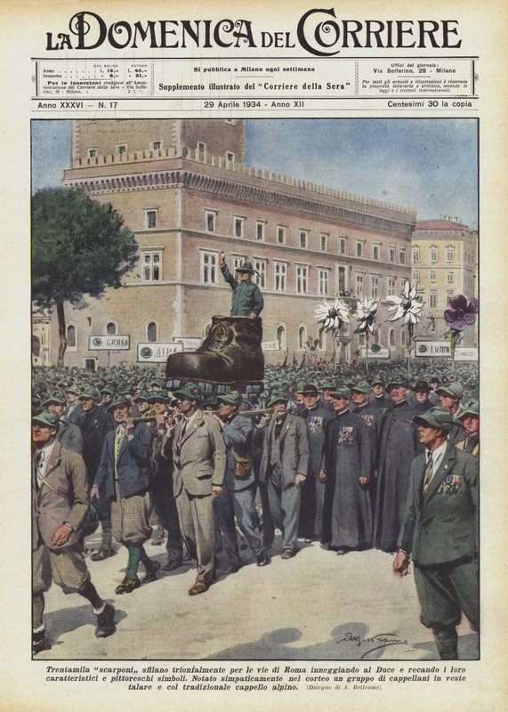 Treinta mil botas desfilan triunfalmente por las calles de Roma alabando al Duce y llevando sus... de Achille Beltrame
