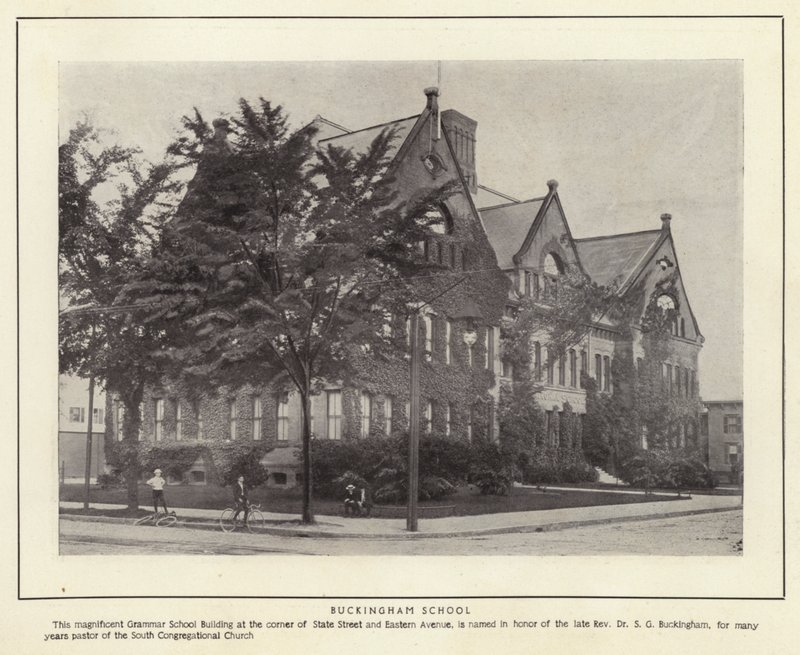 Springfield, Massachusetts: Escuela Buckingham de American Photographer (after)