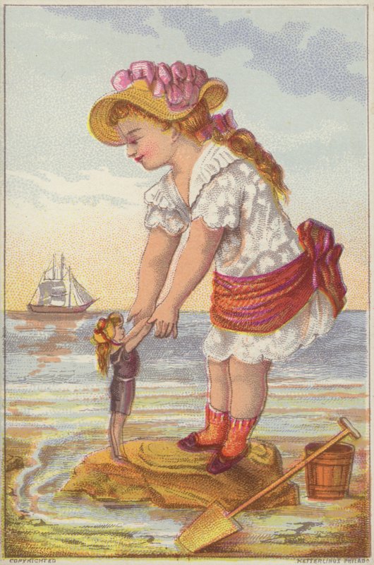 Niña enseñando a nadar a una muñeca de American School