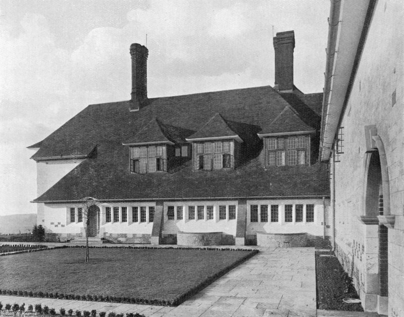 El Patio Este de Charles Latham