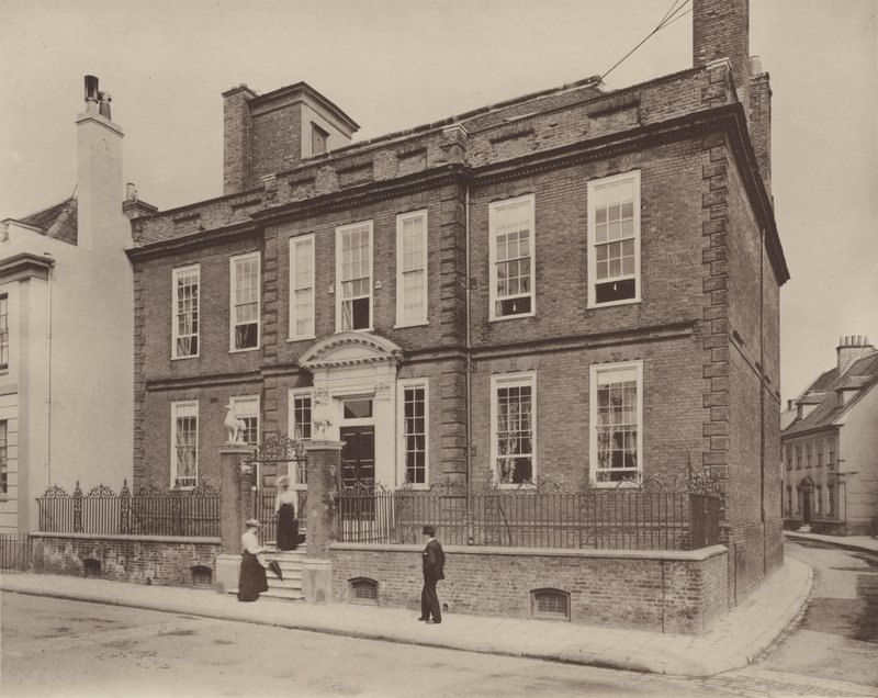 Swan House, Chichester de Charles Latham