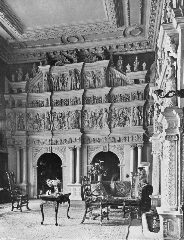 El Panel de Roble en el Salón de Charles Latham