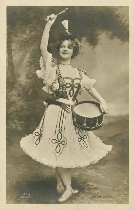 Adeline Genee, bailarina de ballet danesa de English Photographer