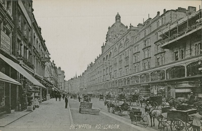 Brompton Road, Londres de English Photographer
