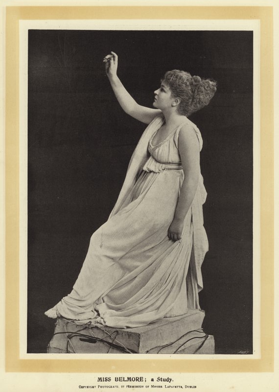 Miss Belmore: un estudio de English Photographer