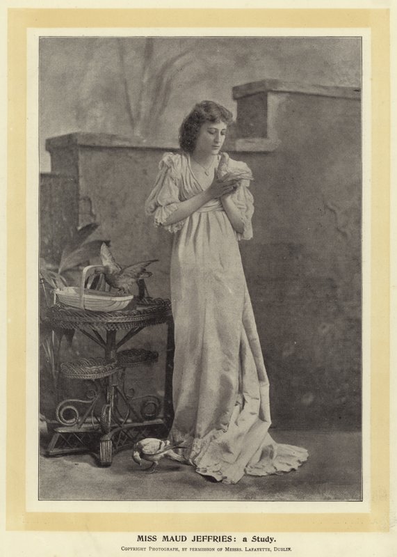 Miss Maud Jeffries: un estudio de English Photographer