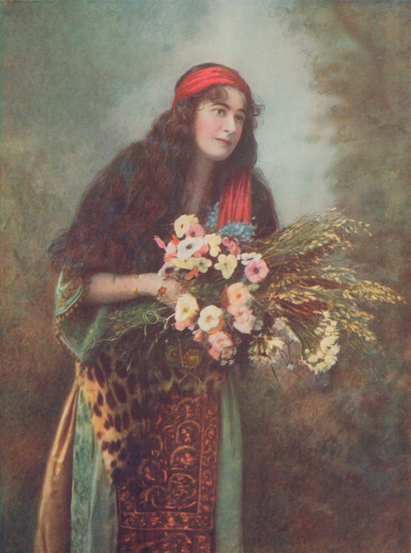 Señorita Sarah Brooke como 