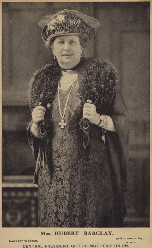 Sra. Hubert Barclay de English Photographer