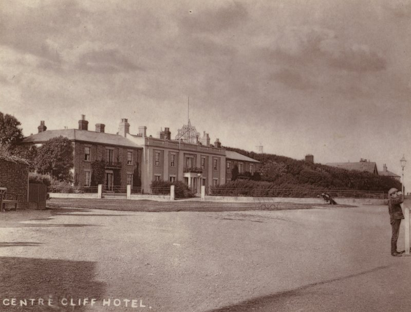Southwold: Hotel Centre Cliff de English Photographer