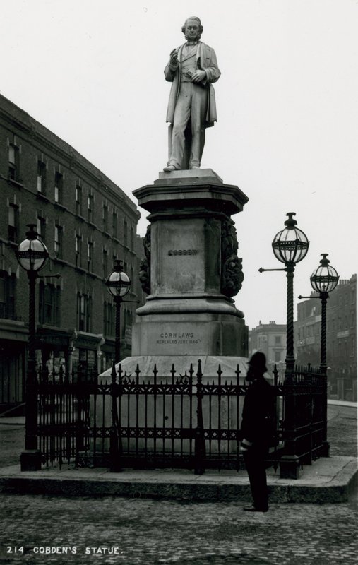 Estatua de Richard Cobden de English Photographer