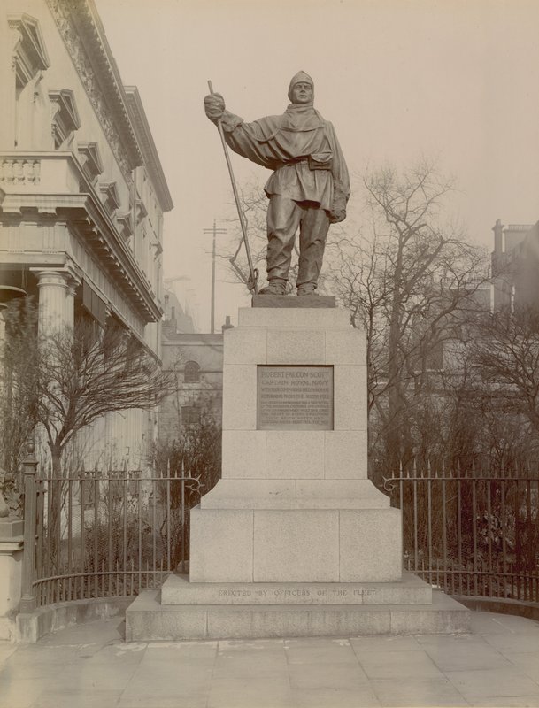 Estatua de Robert Falcon Scott de English Photographer