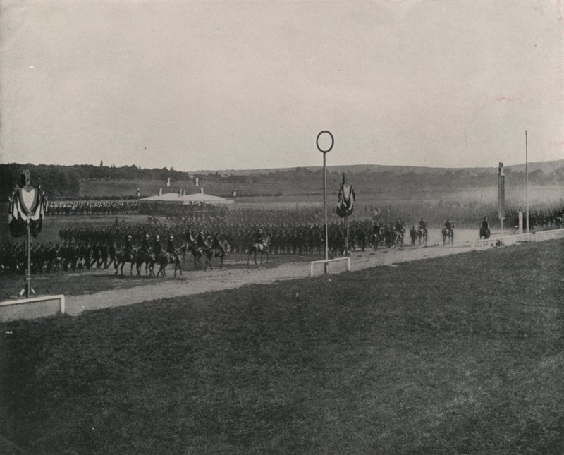 Una Revisión Militar en Longchamps de French Photographer
