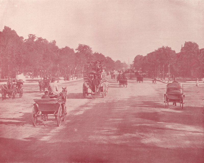 París: Avenida de los Campos Elíseos de French Photographer