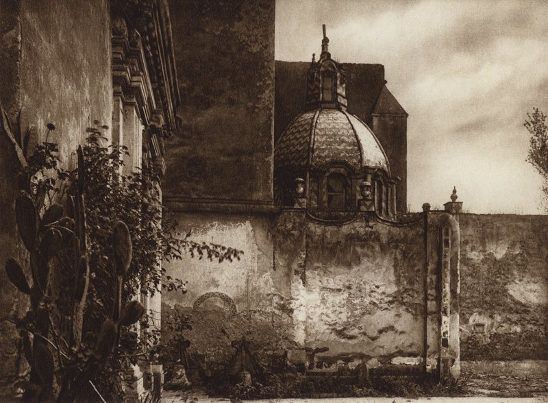 Mexico: Monasterio Churubusco (b/w photo) de Hugo Brehme
