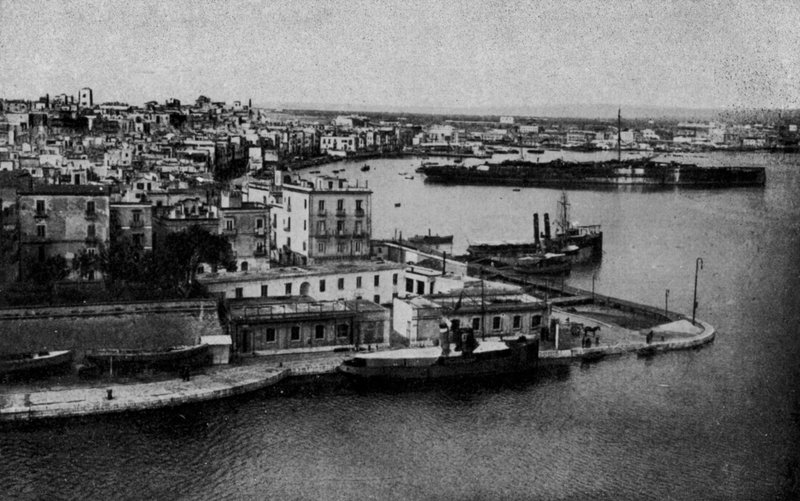 Taranto, Panorama Ciudad vieja de Italian Photographer
