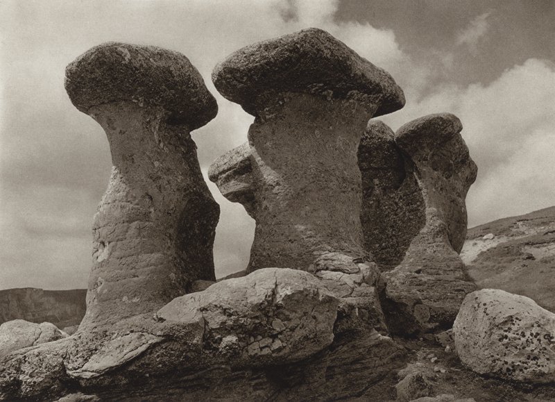 Rumanía: "Babele" en las montañas de Bucegi (foto en blanco y negro) de Kurt Hielscher