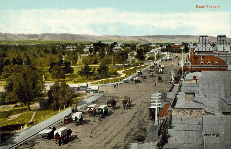 Adelaide: East Terrace (foto a color) de Photographer Australian