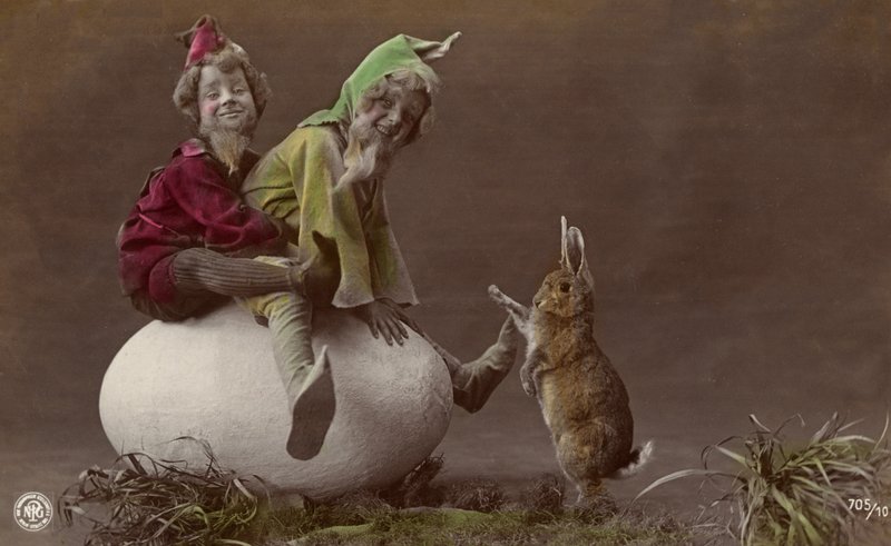 Tarjeta de Pascua con duendes de Photographer German