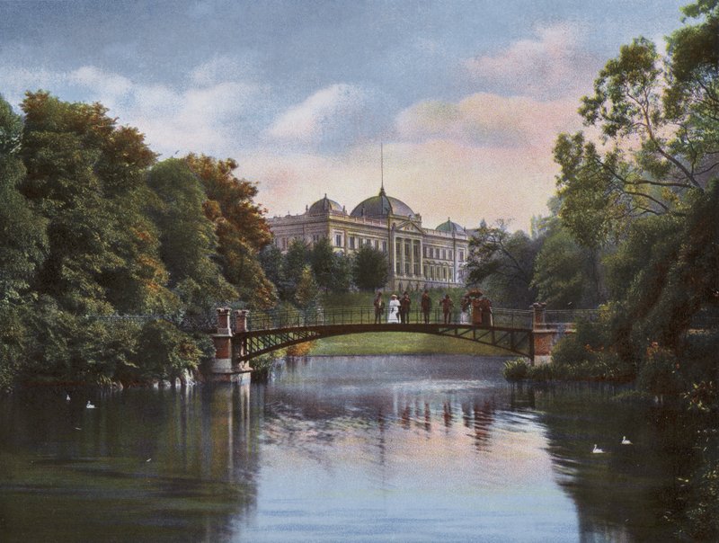 Hamburgo: Jardín Botánico con Edificio de la Dirección de Aduanas de Photographer German