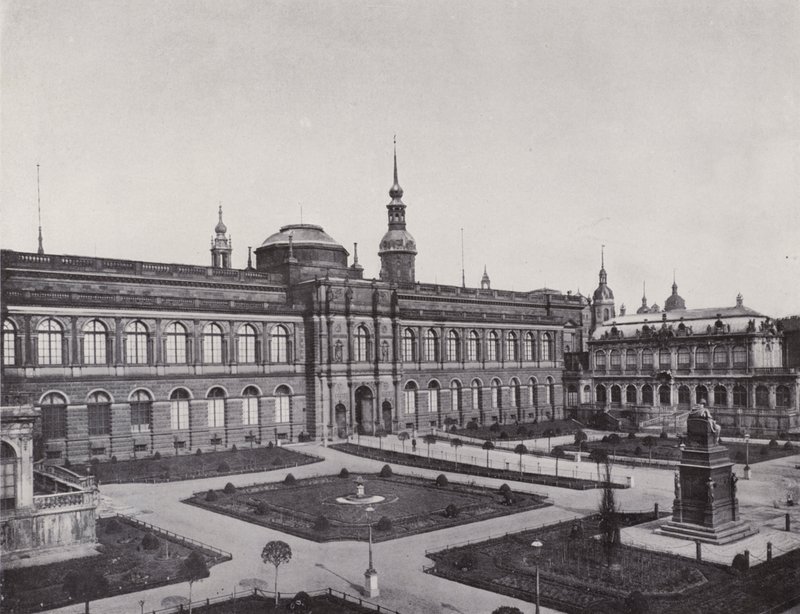 Galería de Pinturas Real, Vista desde el Zwinger de Photographer German
