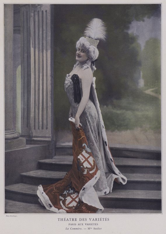 Jeanne Saulier, actriz francesa, como Comercio de Reutlinger Studio